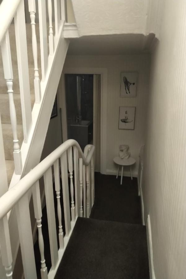 Budget Single Room Belfast Extérieur photo